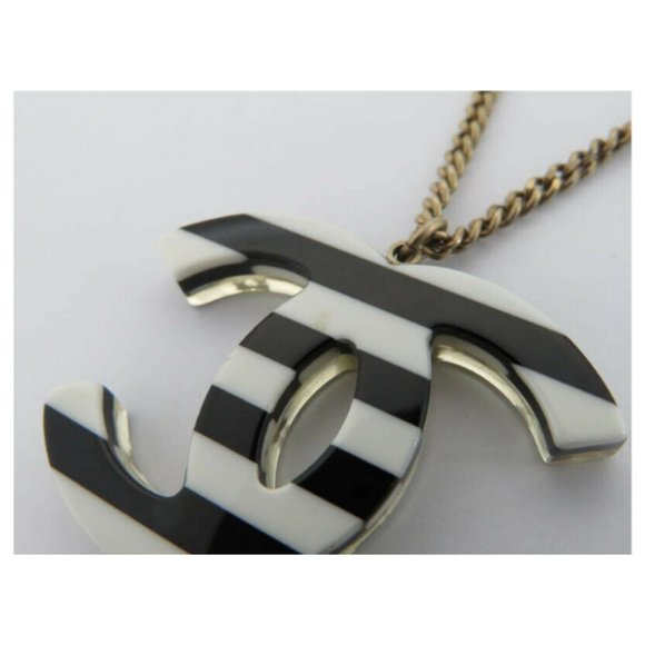 AUTH CHANEL CC LOGO STRIPED PENDANT NECKLACE - Picture 4 of 11